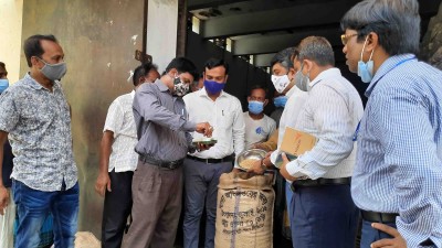 বাগেরহাটে সরকার নির্ধারিত মূল্যে বোরো ধান সংগ্রহ শুরু বাগেরহাটে সরকার নির্ধারিত মূল্যে বোরো ধান সংগ্রহ শুরু